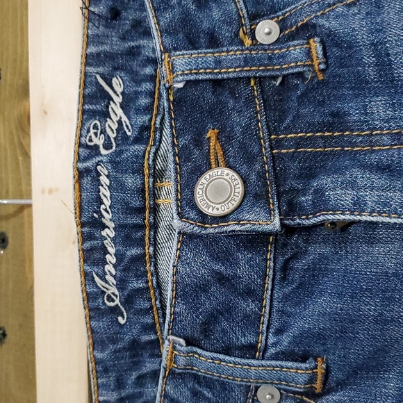 AEO AMERICAN EAGLE BOY FIT BLUE DENIM JEANS  SIZE 8 CROPPED - Picture 2 of 8